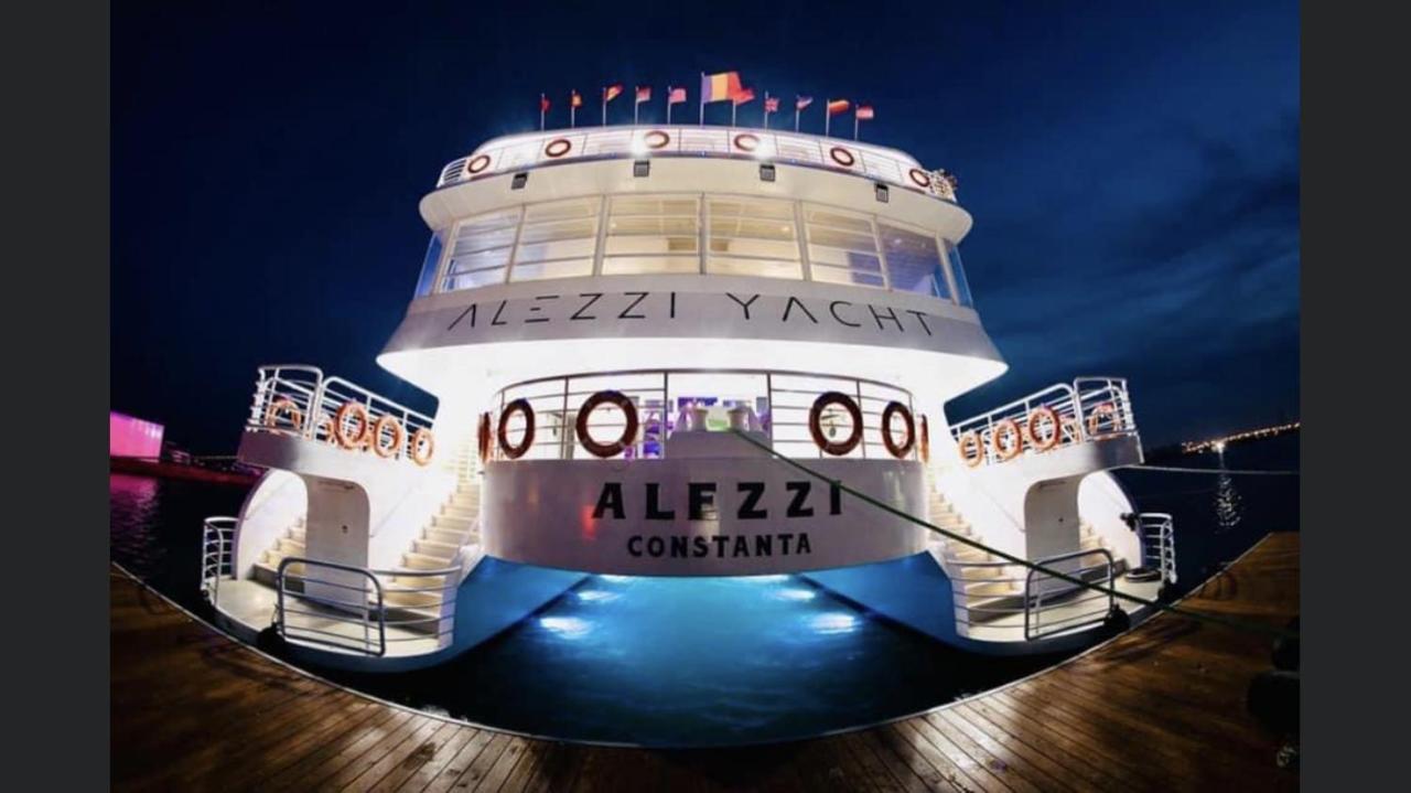 Apartament Rebeca Lux By Alezzi Beach Resort Navodari Dış mekan fotoğraf